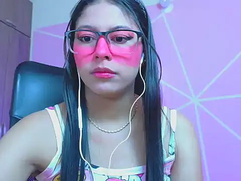  ALLYSON18  online show from April 28, 2026, 11:59 am