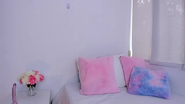 Snapshot of Brisa_blue chatting on January 28, 2025, 9:40 pm Brisa blue online show from January 28, 2025, 9:40 pm