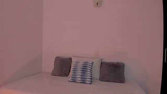 Snapshot of Brisa_blue chatting on November 27, 2025, 9:39 pm Brisa blue online show from November 27, 2025, 9:39 pm