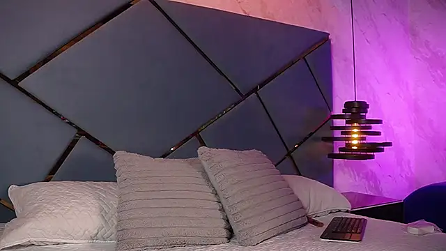 Snapshot of ammy_durand chatting on November 13, 2025, 7:13 pm ammy durand online show from November 13, 2025, 7:13 pm