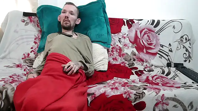 Sophia and Thomas online show from March 13, 2026, 9:43 pm