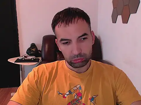 Snapshot of Leo_1617 chatting on October 15, 2025, 10:48 am Leo 1617 online show from October 15, 2025, 10:48 am