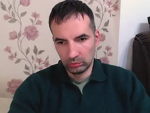 Snapshot of Leo_1617 chatting on April 15, 2026, 2:02 pm Leo 1617 online show from April 15, 2026, 2:02 pm