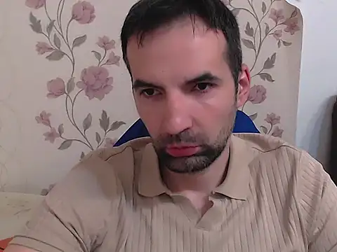 Snapshot of Leo_1617 chatting on May 6, 2026, 8:41 am Leo 1617 online show from May 6, 2026, 8:41 am