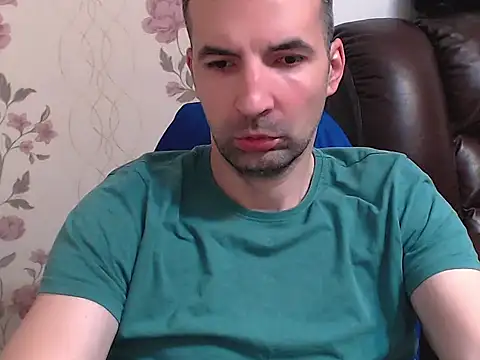 Snapshot of Leo_1617 chatting on May 13, 2026, 10:12 am Leo 1617 online show from May 13, 2026, 10:12 am