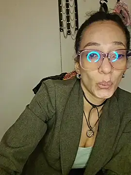 SamaraMartinez online show from April 26, 2026, 2:37 pm
