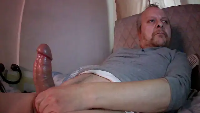 Snapshot of amylrmm1903 chatting on February 23, 2025, 12:37 pm amylrmm1903 online show from February 23, 2025, 12:37 pm