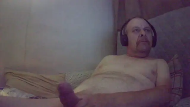 Snapshot of amylrmm1903 chatting on September 22, 2025, 12:45 am amylrmm1903 online show from September 22, 2025, 12:45 am