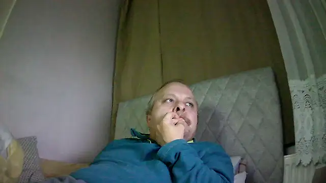 Snapshot of amylrmm1903 chatting on November 30, 2025, 1:48 pm amylrmm1903 online show from November 30, 2025, 1:48 pm