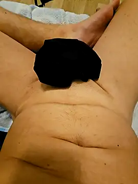 Snapshot of Moonbadboyss chatting on March 24, 2026, 8:14 pm Moonbadboyss online show from March 24, 2026, 8:14 pm