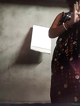 Priya-bhabi012 online show from June 5, 2026, 1:39 pm