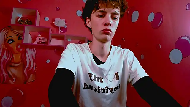 LukeSweet online show from December 4, 2025, 11:08 am