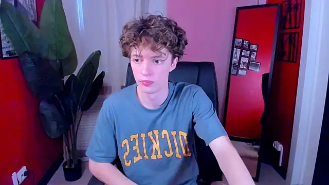 LukeSweet online show from June 22, 2026, 12:02 pm