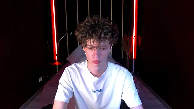 LukeSweet online show from June 28, 2026, 12:44 pm