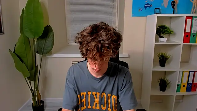 LukeSweet online show from July 14, 2026, 1:06 pm