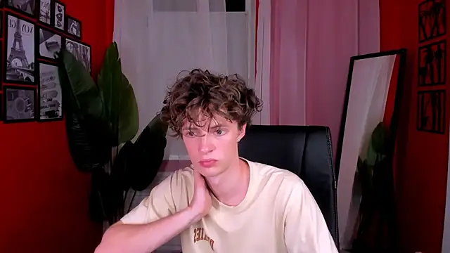 LukeSweet online show from July 22, 2026, 2:31 pm