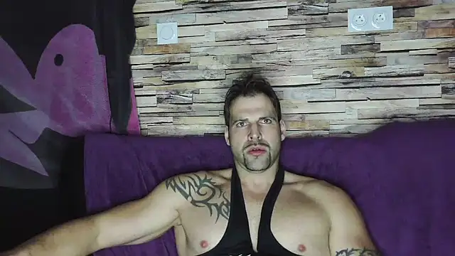 Snapshot of XxBigboybandxX chatting on January 27, 2025, 7:13 pm XxBigboybandxX online show from January 27, 2025, 7:13 pm