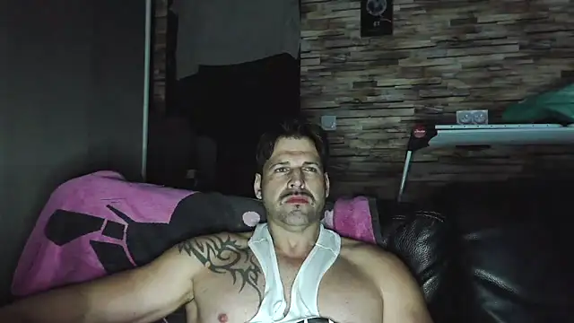 XxBigboybandxX online show from January 15, 2026, 6:44 pm