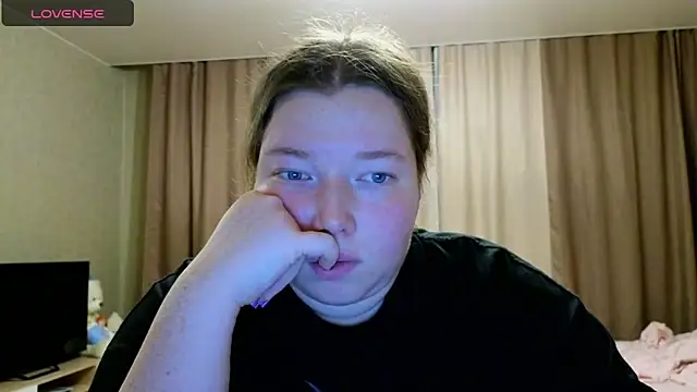 Snapshot of Blush_Lolaa chatting on December 21, 2025, 3:41 pm Blush Lolaa online show from December 21, 2025, 3:41 pm