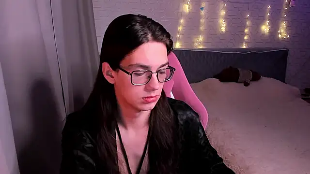 Snapshot of Alfreda_Mills chatting on September 12, 2025, 10:15 am Alfreda Mills online show from September 12, 2025, 10:15 am