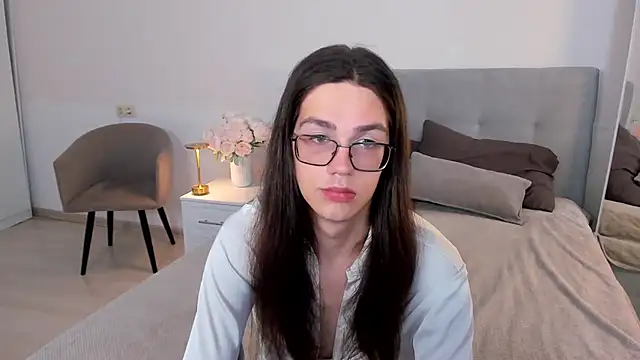 Snapshot of Alfreda_Mills chatting on September 21, 2025, 10:50 am Alfreda Mills online show from September 21, 2025, 10:50 am