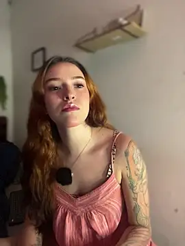 Ginger Foxy online show from June 18, 2026, 1:06 am