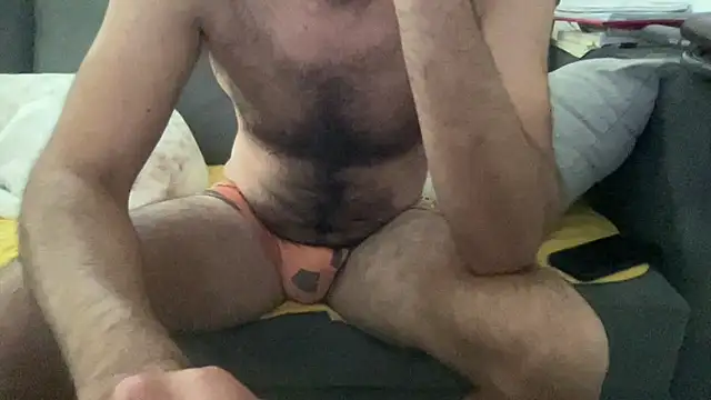 4small4inchlol online show from July 25, 2026, 9:07 am