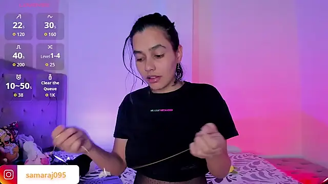 Snapshot of samara_jonness chatting on December 4, 2025, 4:00 am samara jonness online show from December 4, 2025, 4:00 am