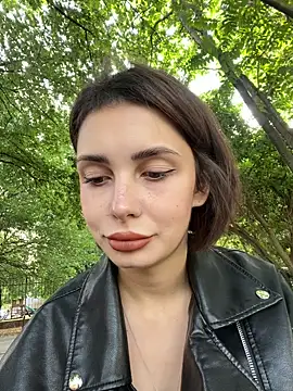 SandraCarter online show from September 11, 2025, 6:24 am