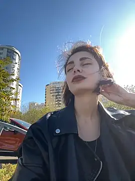 SandraCarter online show from September 15, 2025, 6:13 am