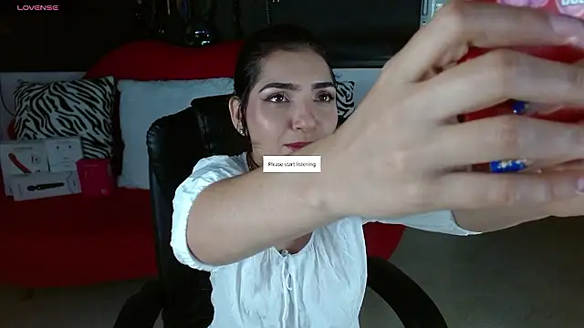 Carolaine69  online show from January 15, 2026, 2:10 pm