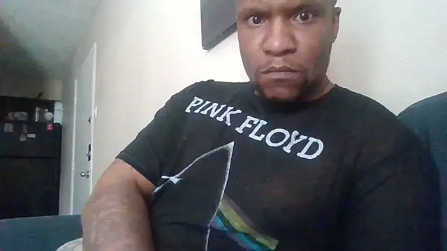 SexxyreddMale online show from March 15, 2026, 9:10 pm