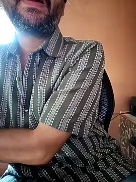 Snapshot of daddy_indian chatting on December 10, 2024, 4:45 am daddy indian online show from December 10, 2024, 4:45 am
