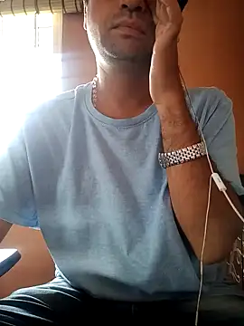 Snapshot of daddy_indian chatting on December 11, 2024, 4:49 am daddy indian online show from December 11, 2024, 4:49 am