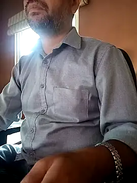 Snapshot of daddy_indian chatting on October 23, 2025, 5:18 am daddy indian online show from October 23, 2025, 5:18 am