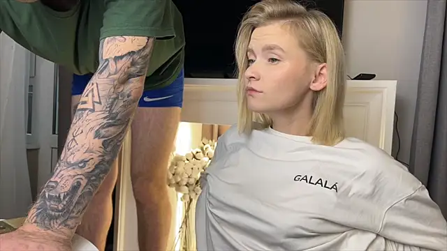 Snapshot of Adelovenick chatting on November 26, 2025, 1:23 pm Adelovenick online show from November 26, 2025, 1:23 pm