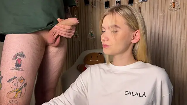 Snapshot of Adelovenick chatting on January 9, 2026, 12:30 pm Adelovenick online show from January 9, 2026, 12:30 pm