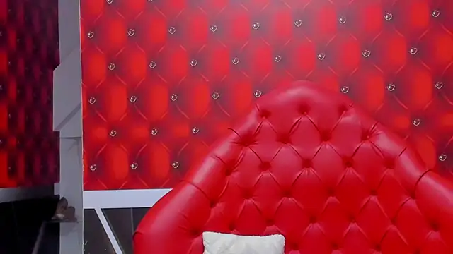 SARAFOXX  online show from February 15, 2025, 11:50 am