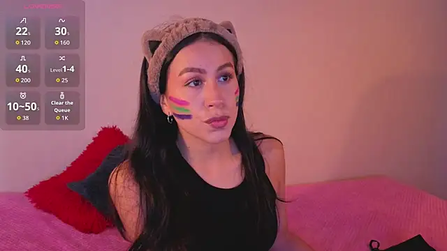 EmiGomez  online show from October 10, 2025, 2:05 pm