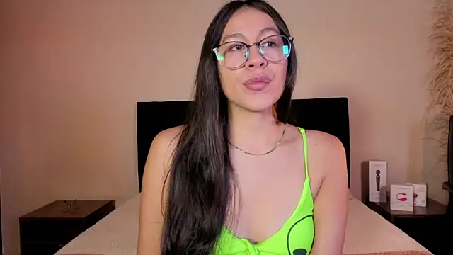 Snapshot of EmiGomez_ chatting on May 30, 2026, 1:52 pm EmiGomez online show from May 30, 2026, 1:52 pm