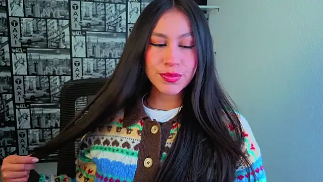 Snapshot of EmiGomez_ chatting on June 8, 2026, 3:34 pm EmiGomez online show from June 8, 2026, 3:34 pm