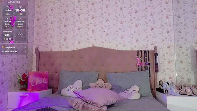 Snapshot of AvrillThomas chatting on January 24, 2025, 6:46 pm AvrillThomas online show from January 24, 2025, 6:46 pm