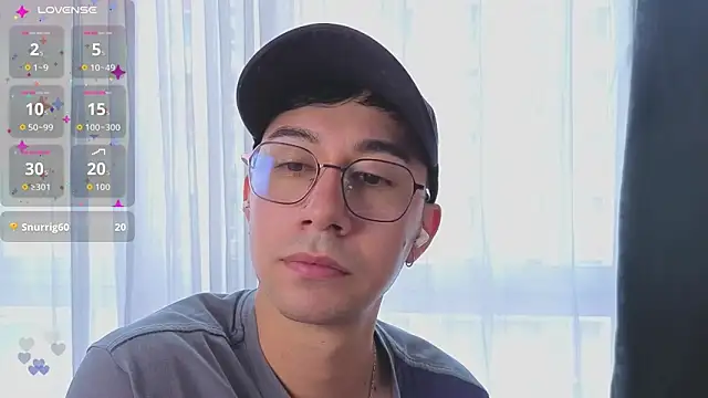 Snapshot of cameron_cum chatting on May 11, 2026, 4:04 pm cameron cum online show from May 11, 2026, 4:04 pm