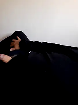 bluangelo online show from January 12, 2025, 1:58 pm