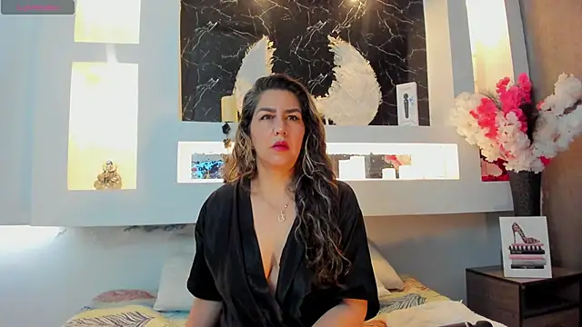 Cinthya mjs online show from September 25, 2025, 12:20 pm