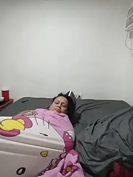 Milfvalesk online show from May 3, 2026, 7:25 am
