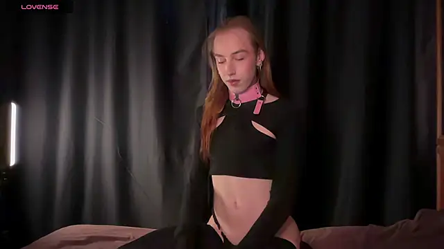 Avril Pearly  online show from July 22, 2026, 10:40 am