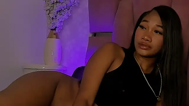 Snapshot of vayoleen chatting on October 23, 2025, 4:45 am vayoleen online show from October 23, 2025, 4:45 am