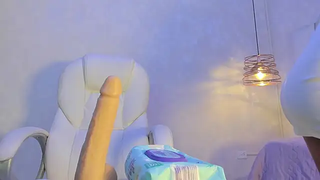 Victoriaa millers online show from September 21, 2025, 7:15 pm