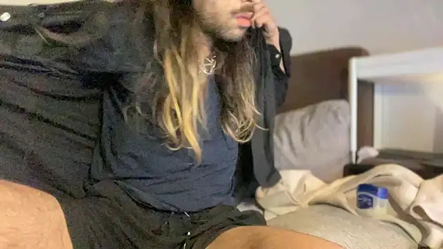 P4RtYBOII92 online show from February 25, 2026, 6:17 pm